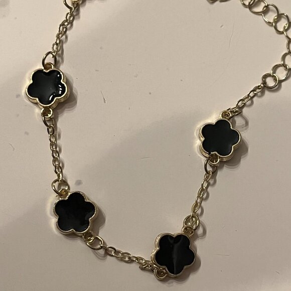 Black Clover Jewelry Set – Ring, Bangles, Necklace, Earrings &‎ Bracelet - Picture 4 of 15